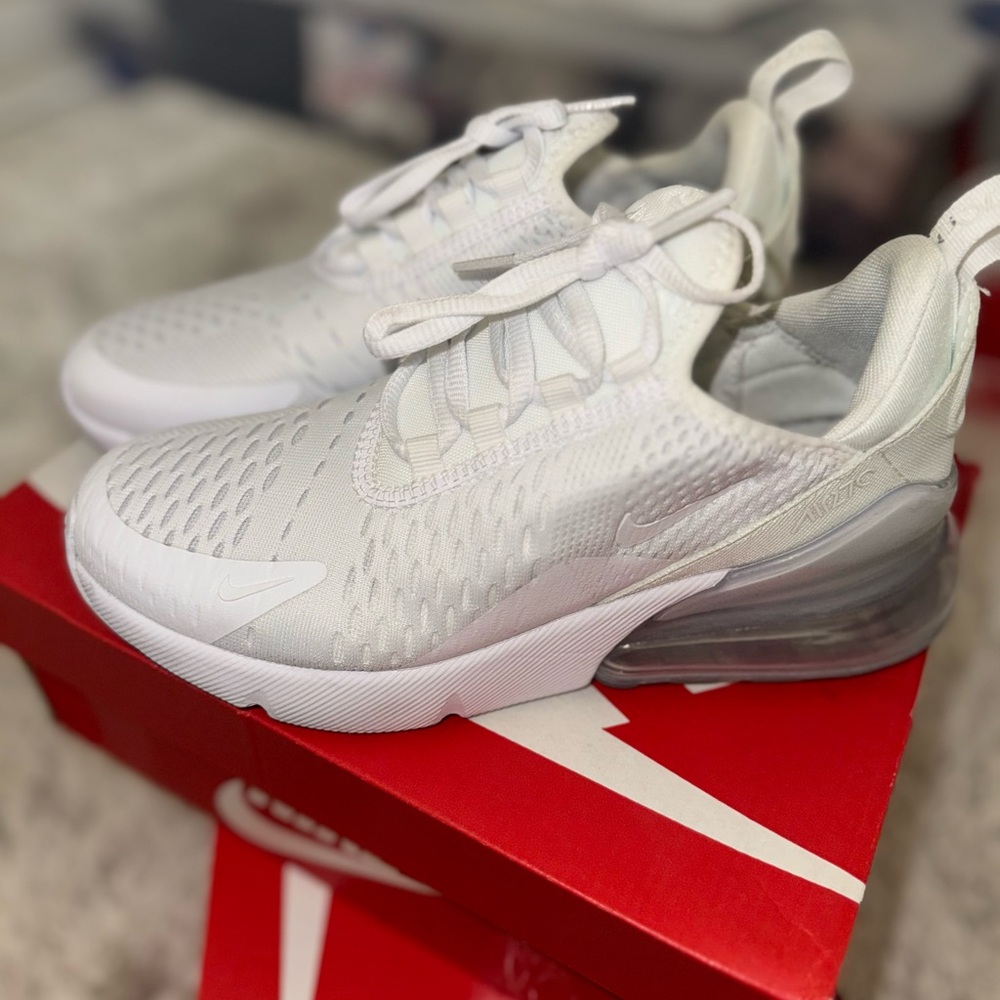 GS NIKE AIR MAX 270